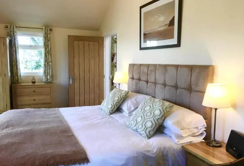 Chirk Cottage At Hill House Farm Cheshire