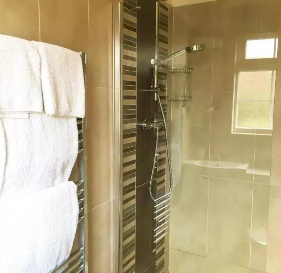 Chirk Cottage At Hill House Farm Cheshire