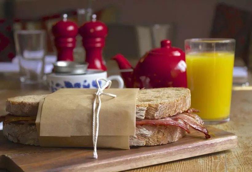 هتل Bel & The Dragon Cookham