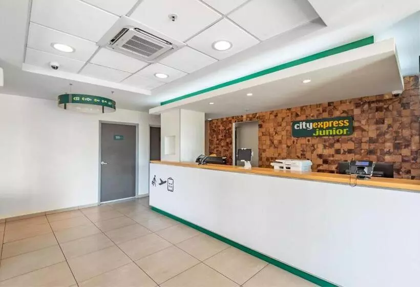 هتل City Express Junior By Marriott Villahermosa
