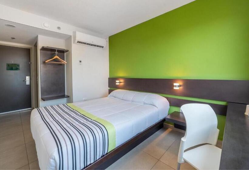 Отель City Express Junior By Marriott Villahermosa