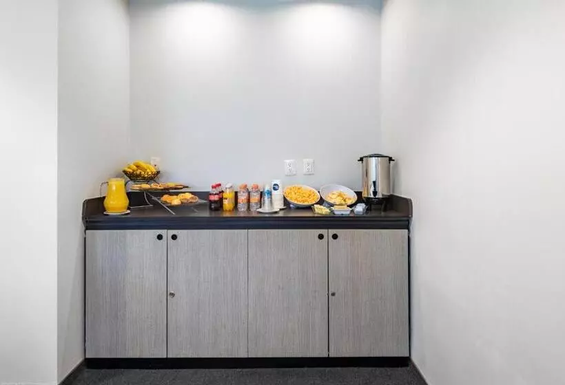 هتل City Express Junior By Marriott Villahermosa