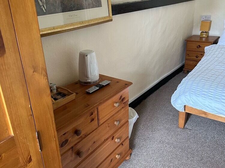 Hotel Kings Arms Inn