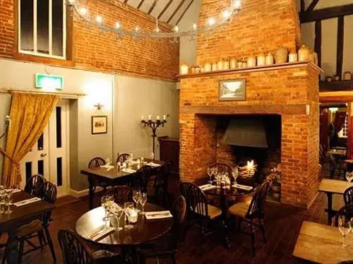 Hotelli The Ostrich Pub