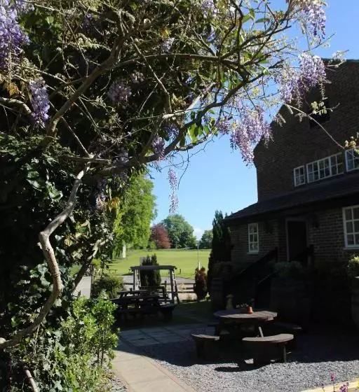 酒店 The Red Lion & Cellar Room, Betchworth