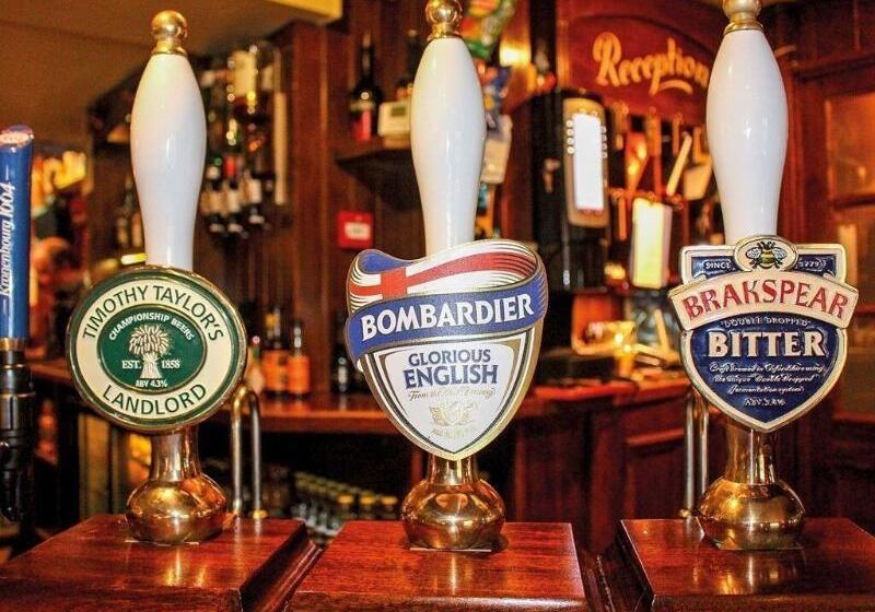 فندق The Bugle Coaching Inn