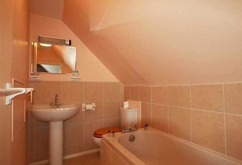 فندق The Bugle Coaching Inn