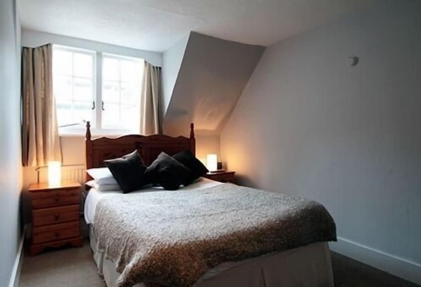 فندق The Bugle Coaching Inn