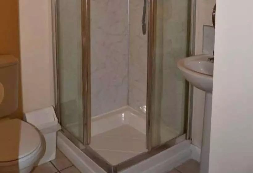 בית מלון כפרי City Inn