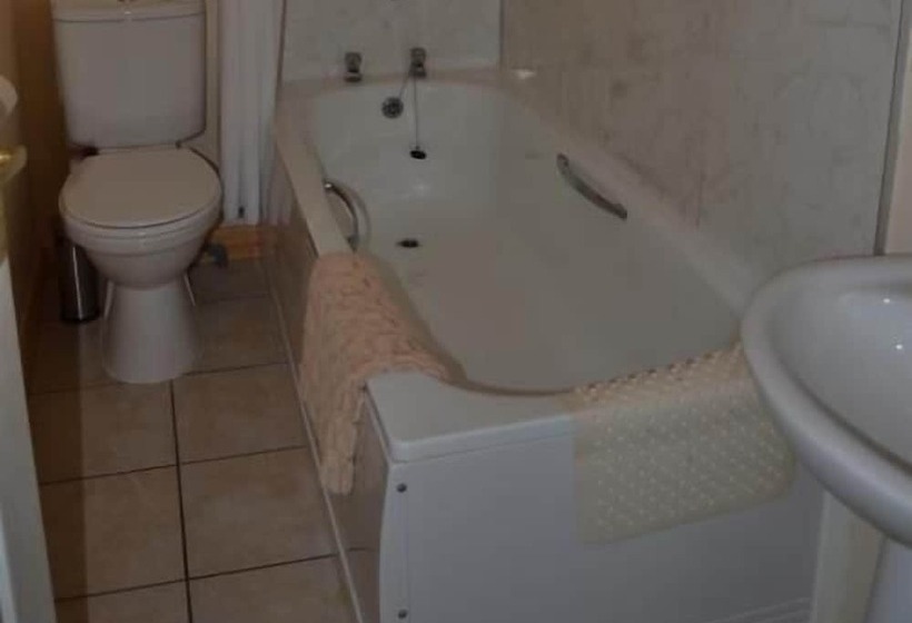 בית מלון כפרי City Inn