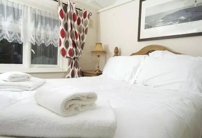 בית מלון כפרי The Endeavour