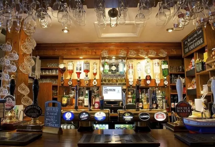 בית מלון כפרי The Endeavour