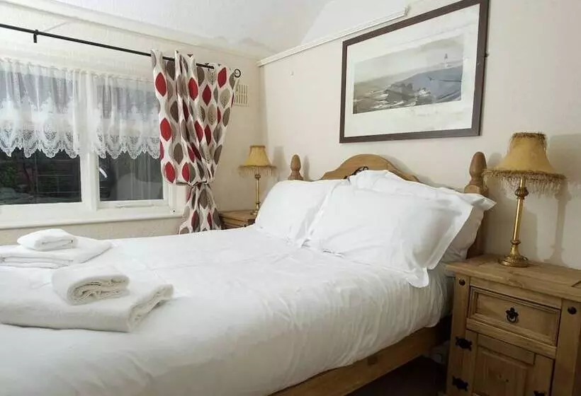 בית מלון כפרי The Endeavour