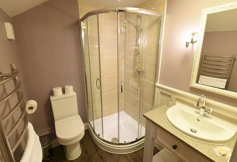 Отель The Gateway Inn