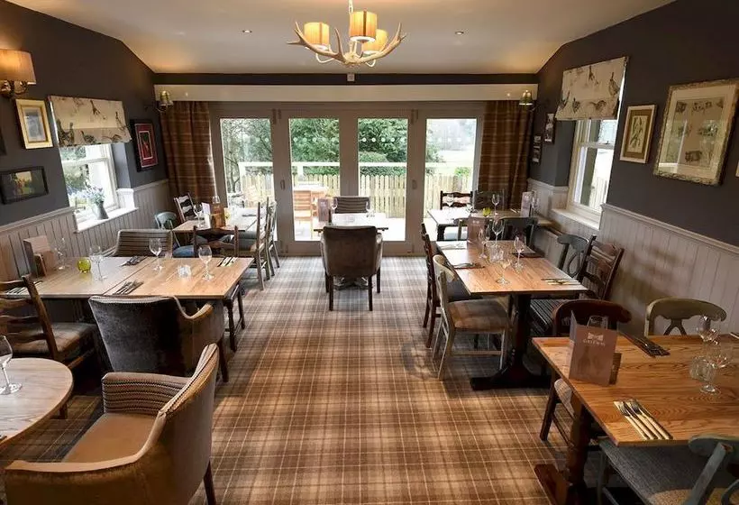 Отель The Gateway Inn