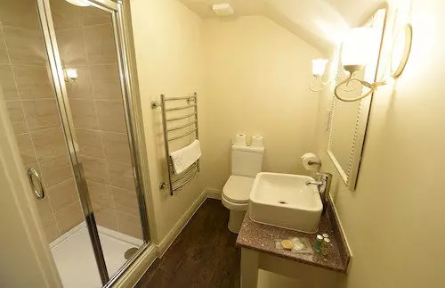 Отель The Gateway Inn