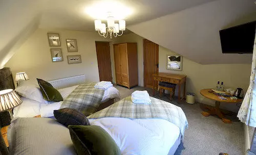 Отель The Gateway Inn