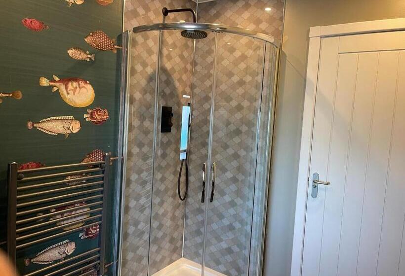 فندق The Inn @ Y Not