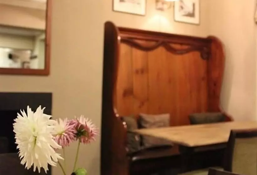 ホテル The Talbot