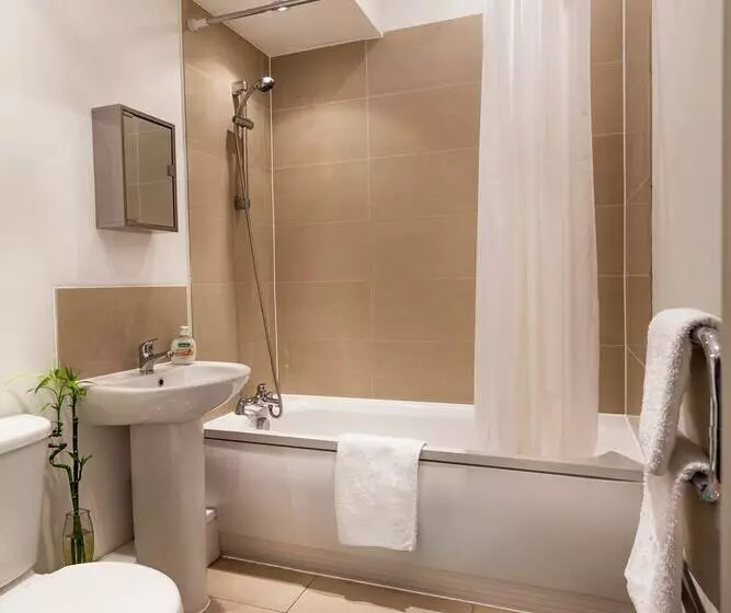 Meridian Apartment Suites