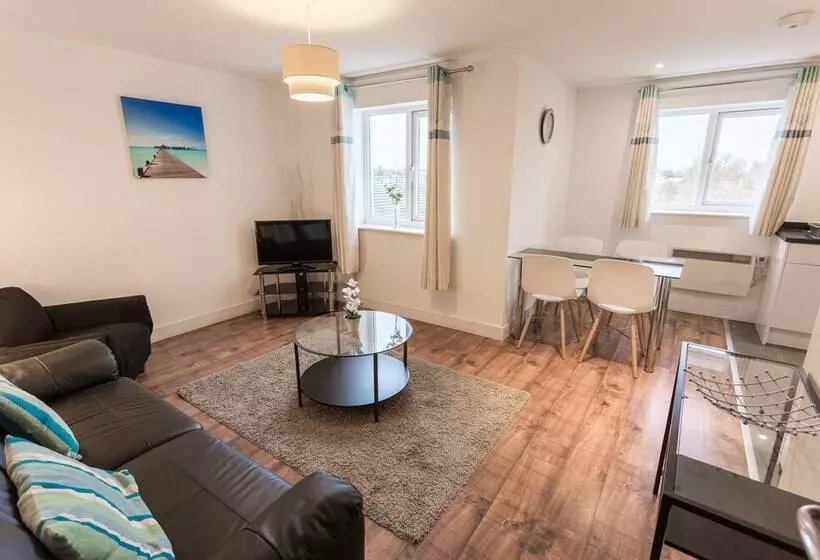 Meridian Apartment Suites