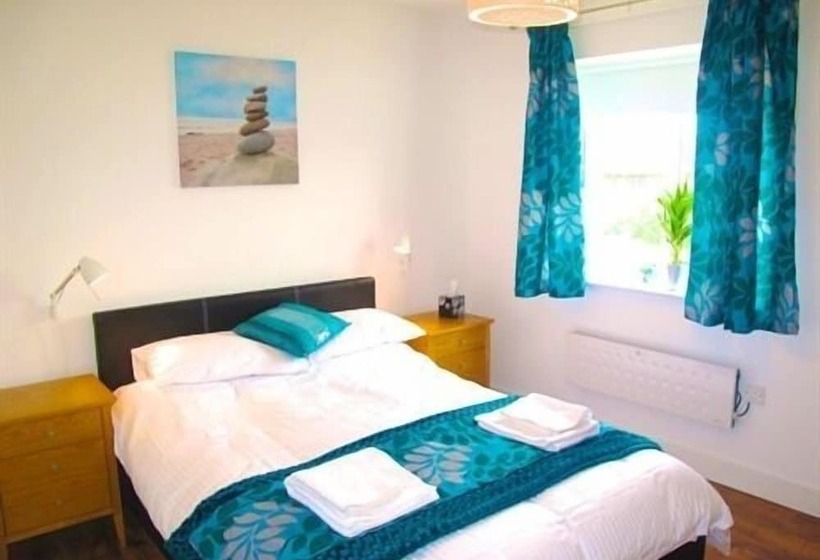 Meridian Apartment Suites