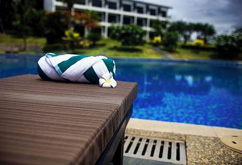 Nasau Resort & Villas