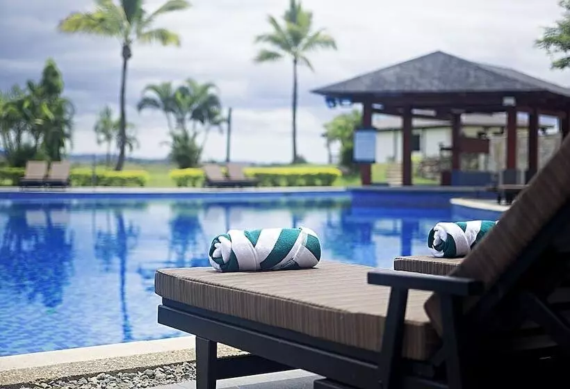 Nasau Resort & Villas