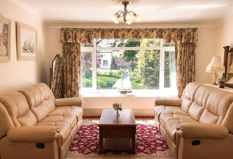 펜션 Elerkey Guest House