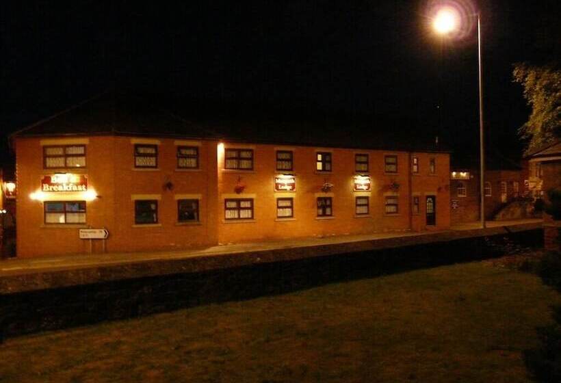 펜션 The Premier Lodge