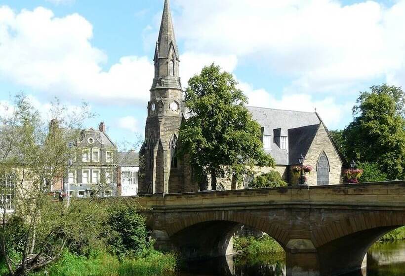 펜션 The Premier Lodge