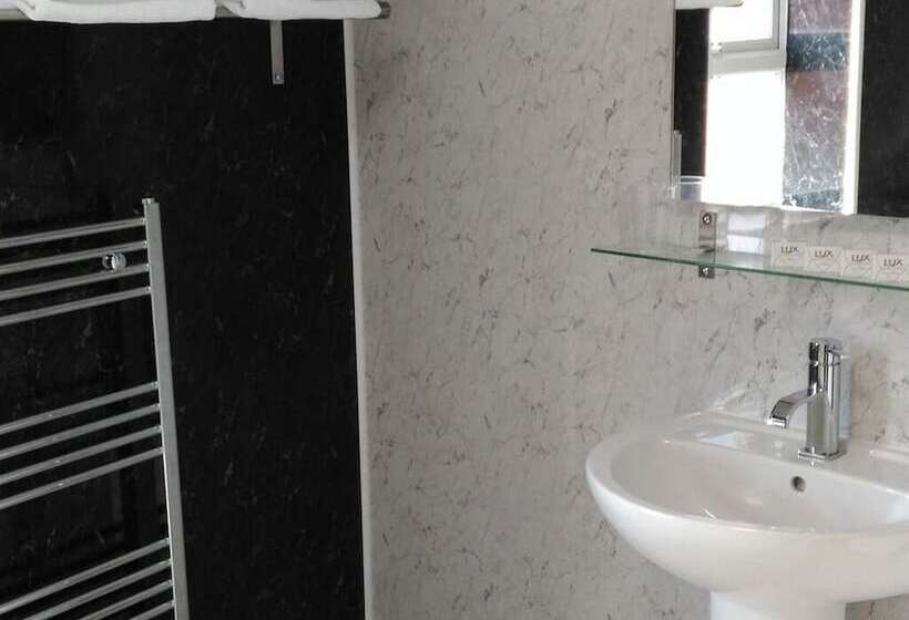 펜션 The Premier Lodge