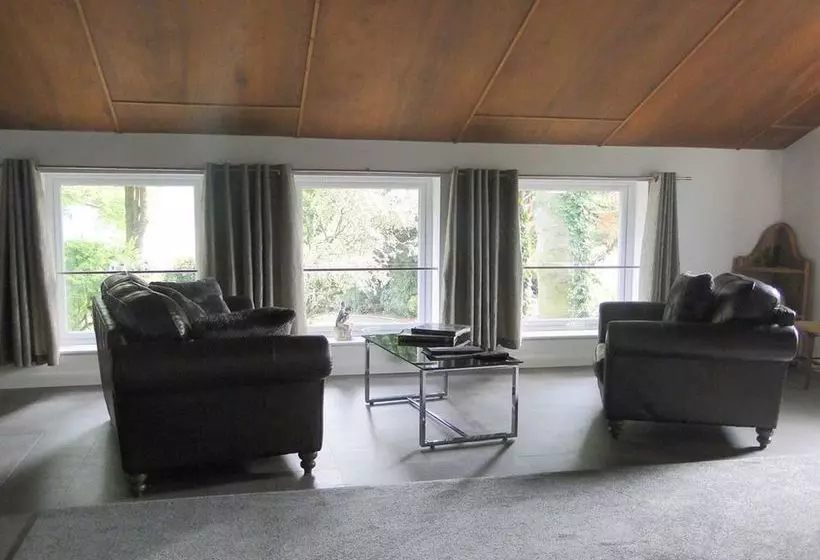 Пансион Stoney Ridge