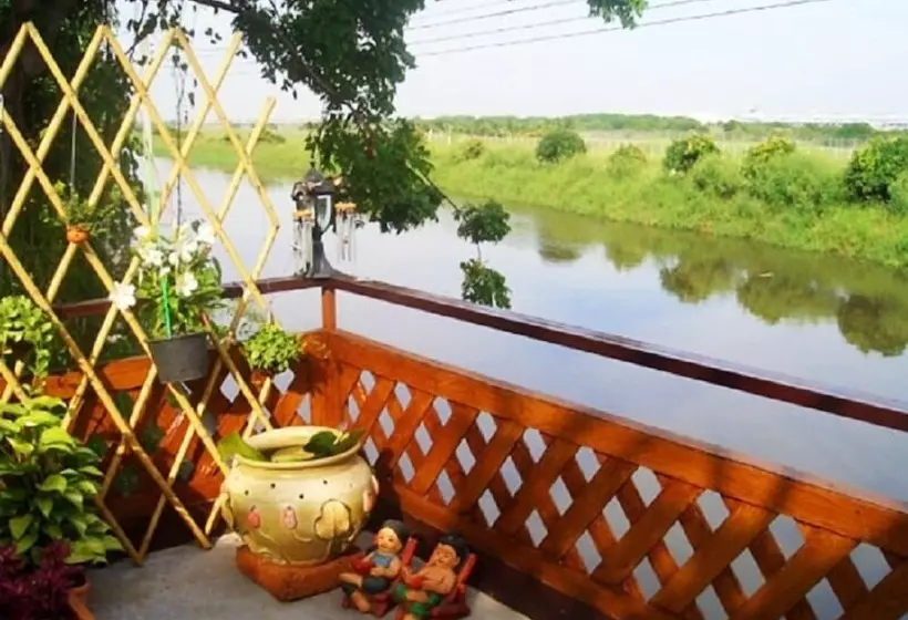 Yha Bangkok Airport   Hostel