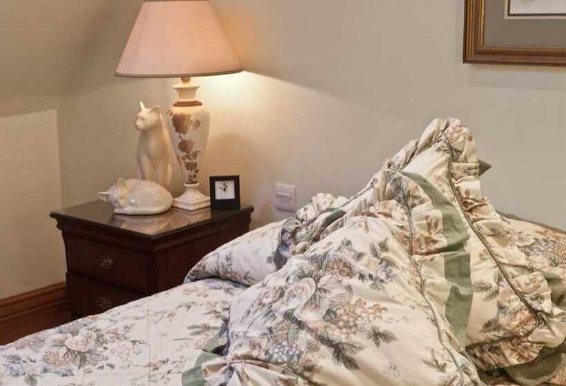 Aamiaismajoitus (B&B) Little Red Rooster Rest And Spa