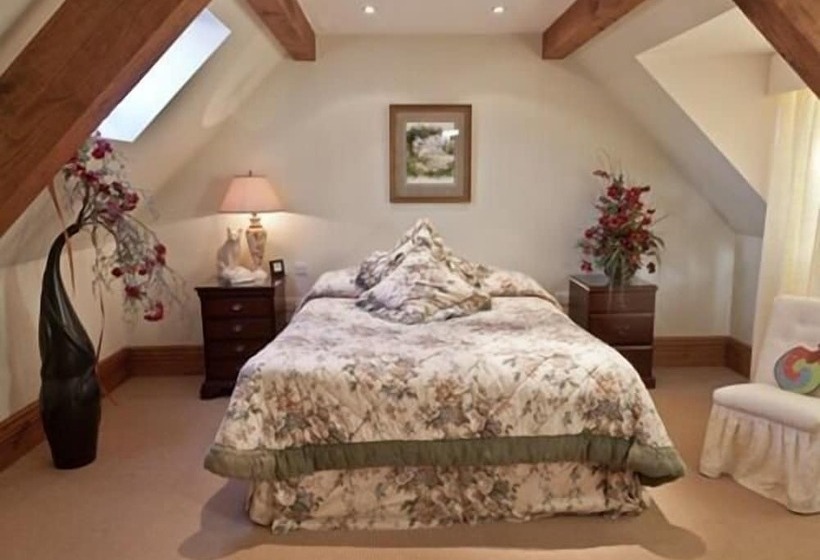 Aamiaismajoitus (B&B) Little Red Rooster Rest And Spa