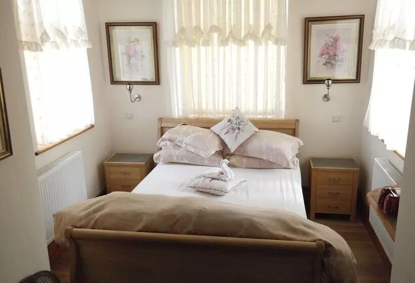 住宿加早餐  Little Red Rooster Rest And Spa