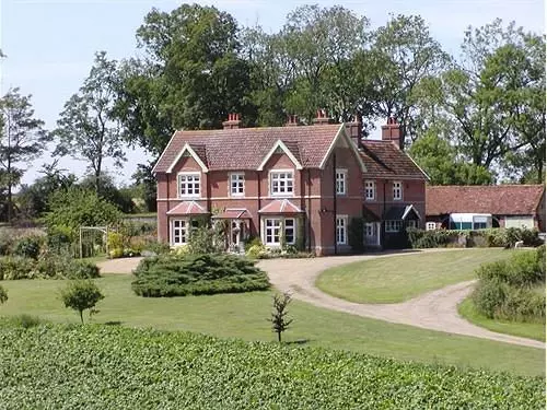 Earsham Park Farm