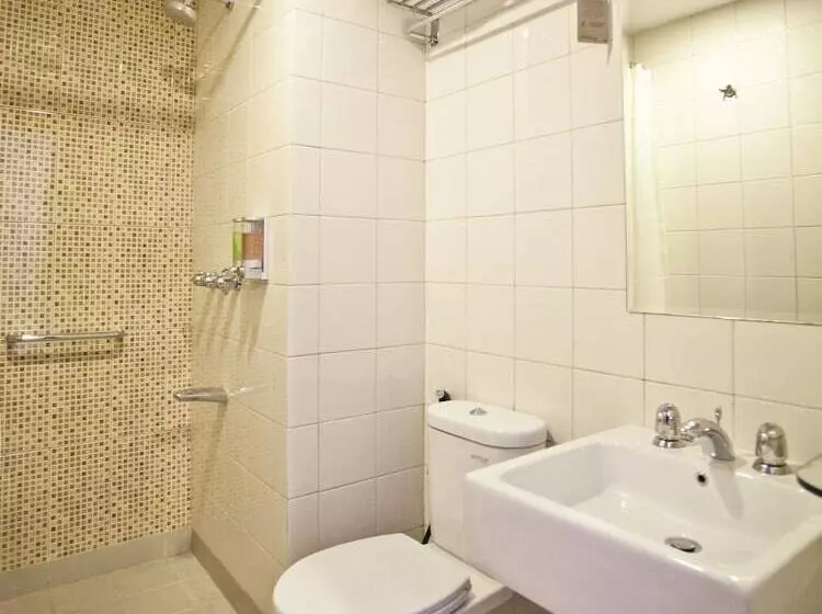 Amaris Hotel Dewi Sri