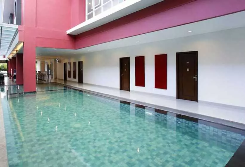 Amaris Hotel Dewi Sri