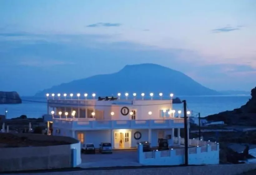 هتل Athena Palace