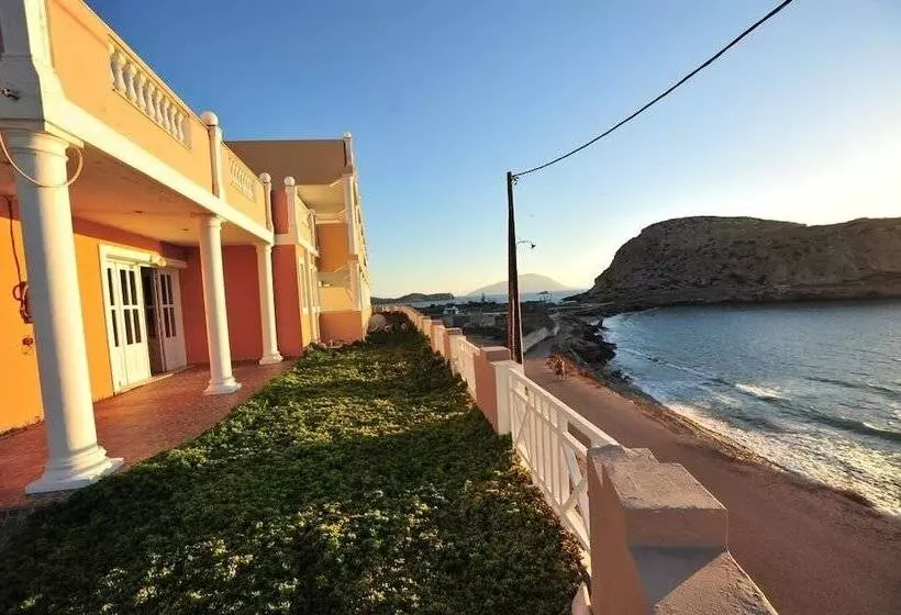 هتل Athena Palace