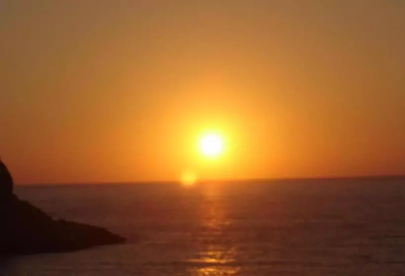 هتل Athena Palace