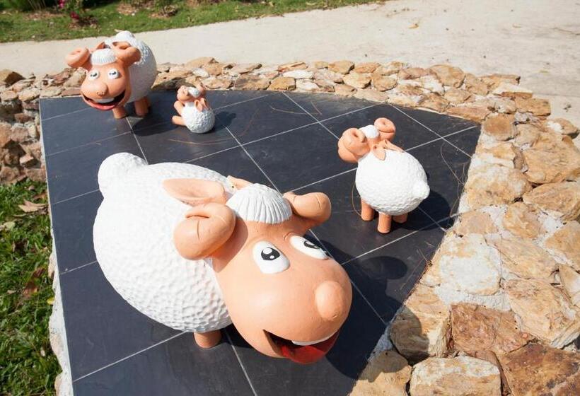 فندق Baanraisooksangchan