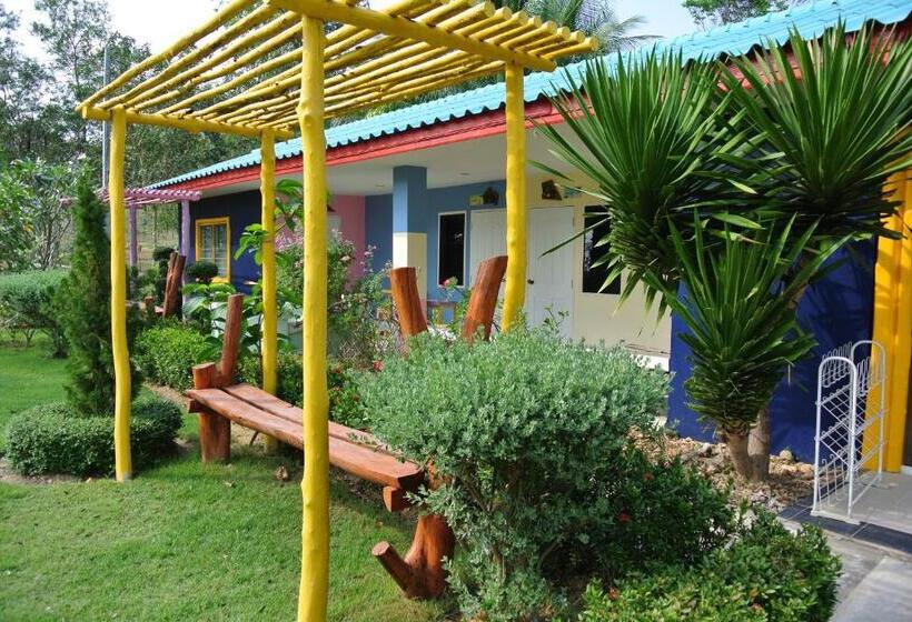 فندق Baanraisooksangchan