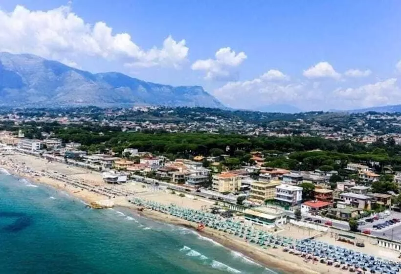 Szálloda Baron Beach