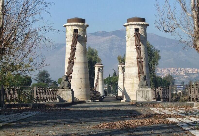 בית מלון כפרי Baron Beach