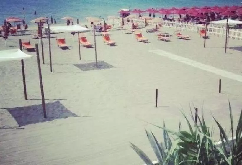 Szálloda Baron Beach