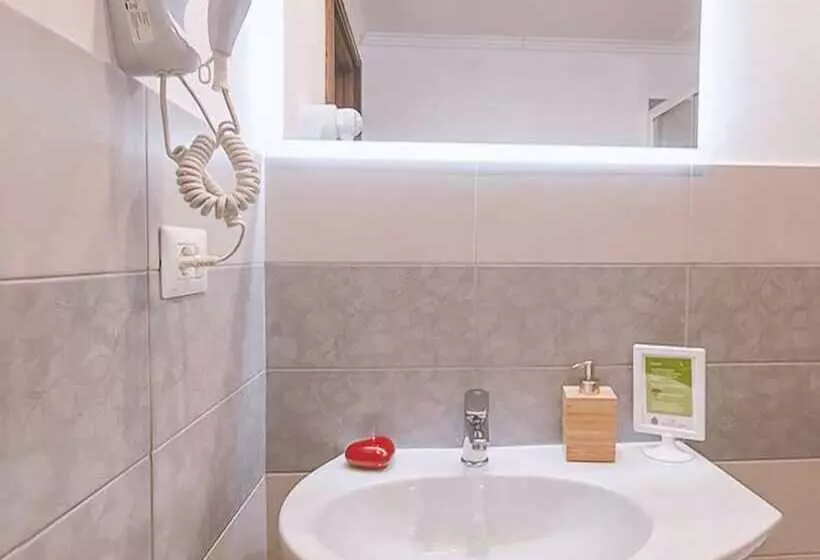 Szálloda Baron Beach