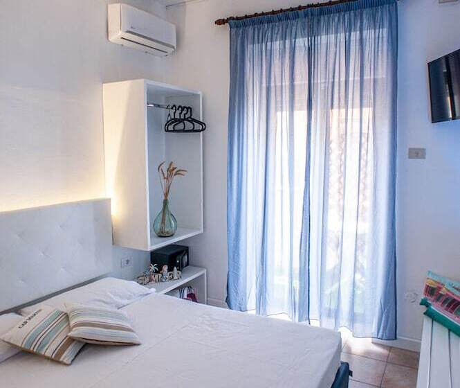 בית מלון כפרי Baron Beach